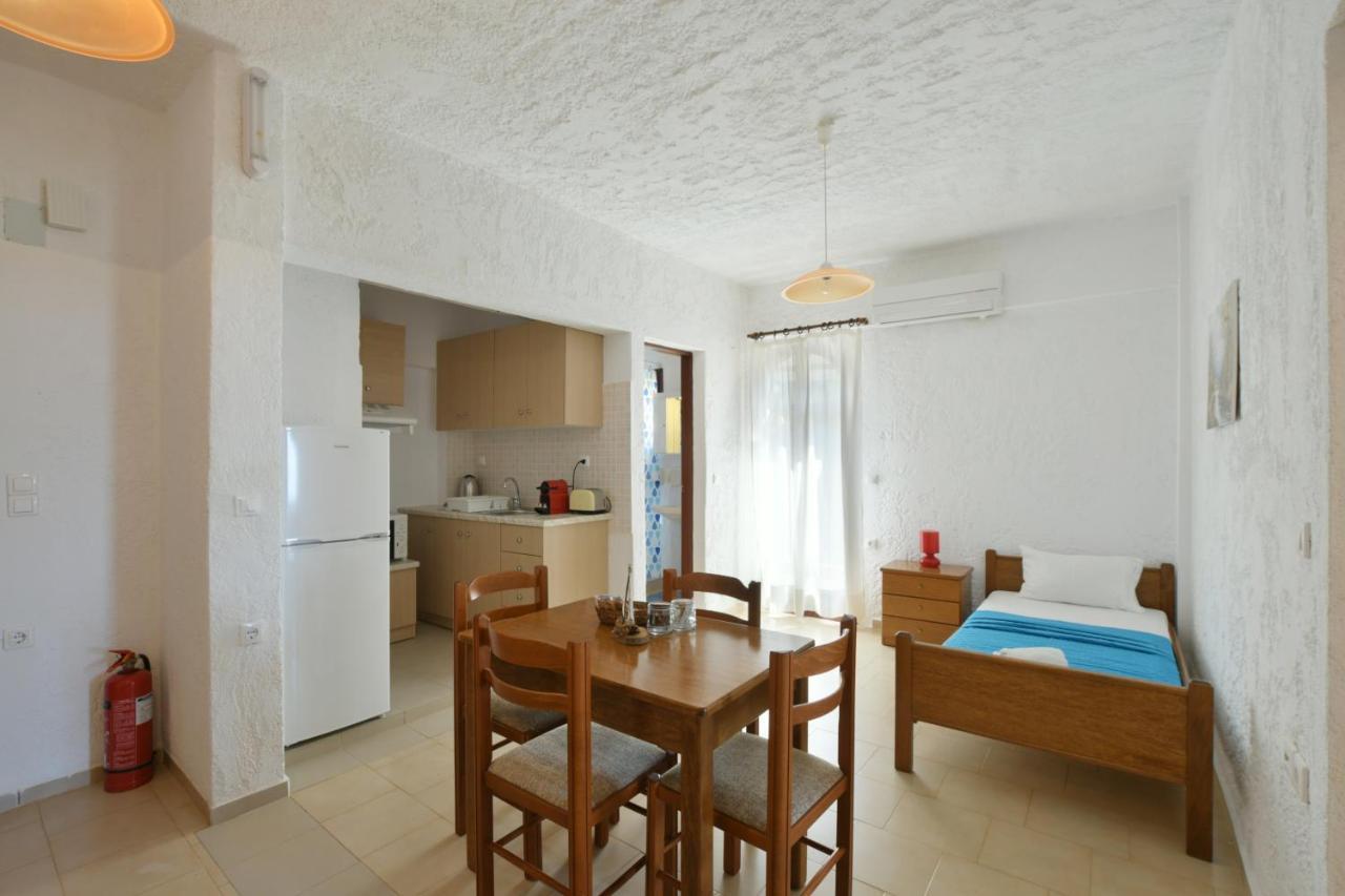 Galini Apartments Achlia エクステリア 写真