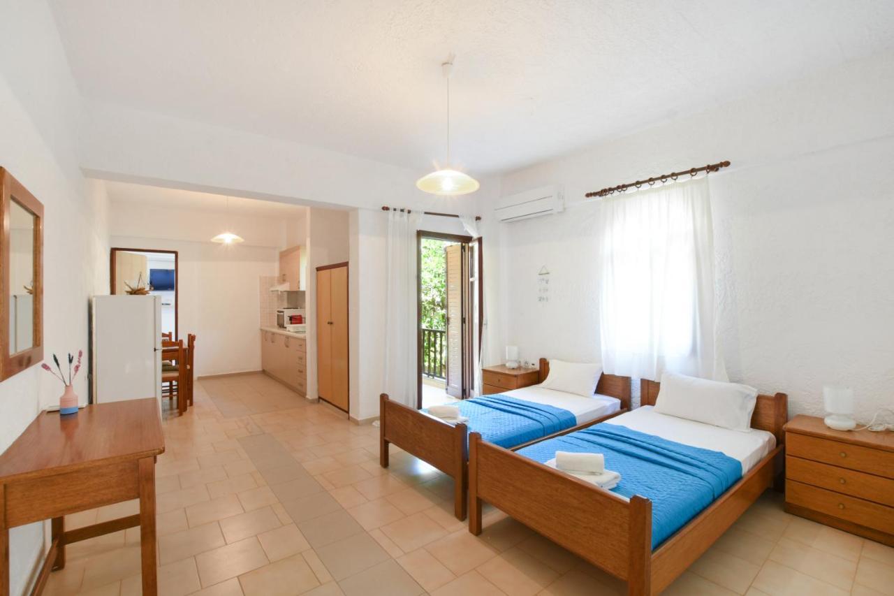 Galini Apartments Achlia エクステリア 写真